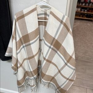 Abercrombie Plaid Fringe Shawl in Cream and Brown